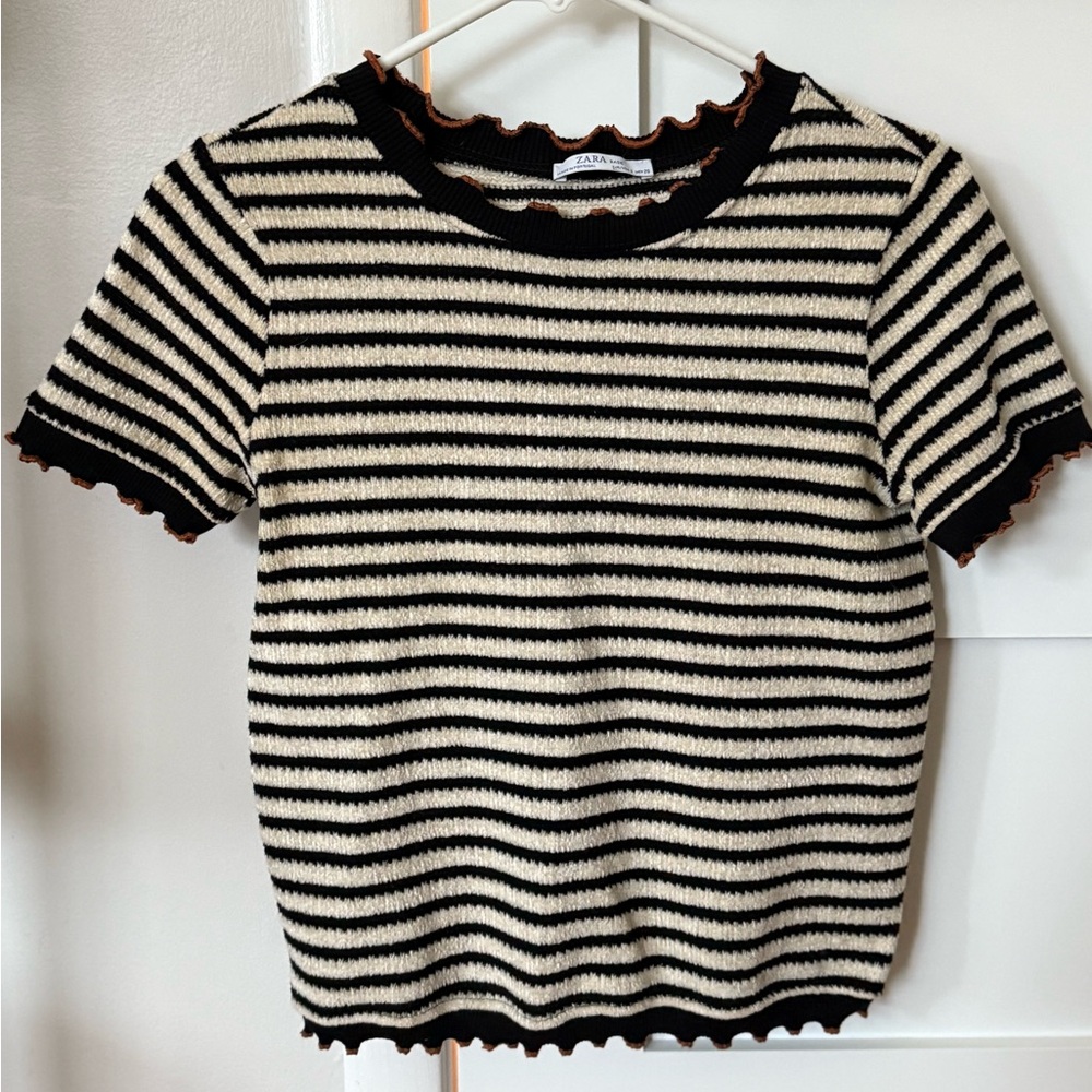 Zara Black and Cream Striped Sweater
